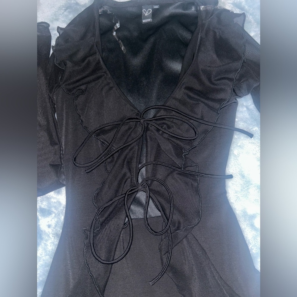 Black long sleeve dress
